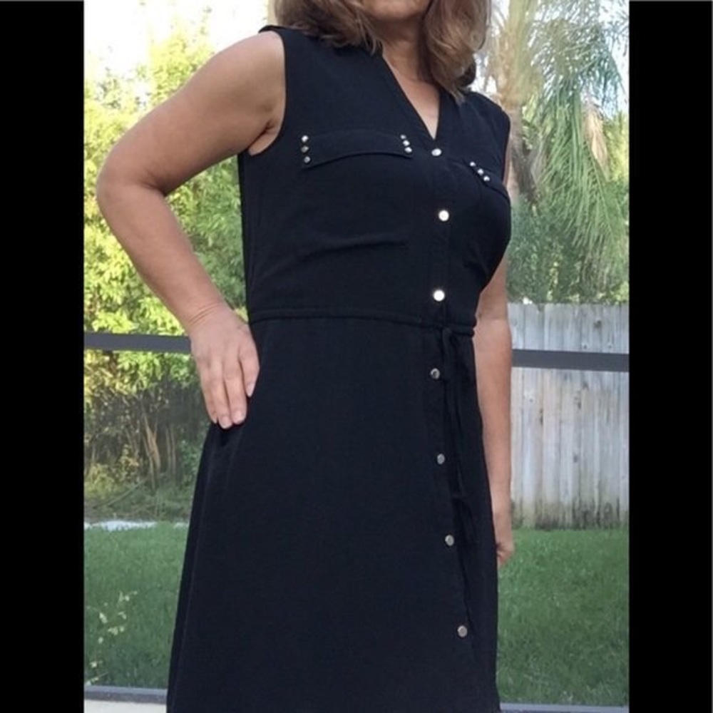 😁Black H & M shirt dress with black lining